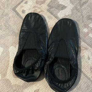 Girls Capezio Jazz Shoes (3)